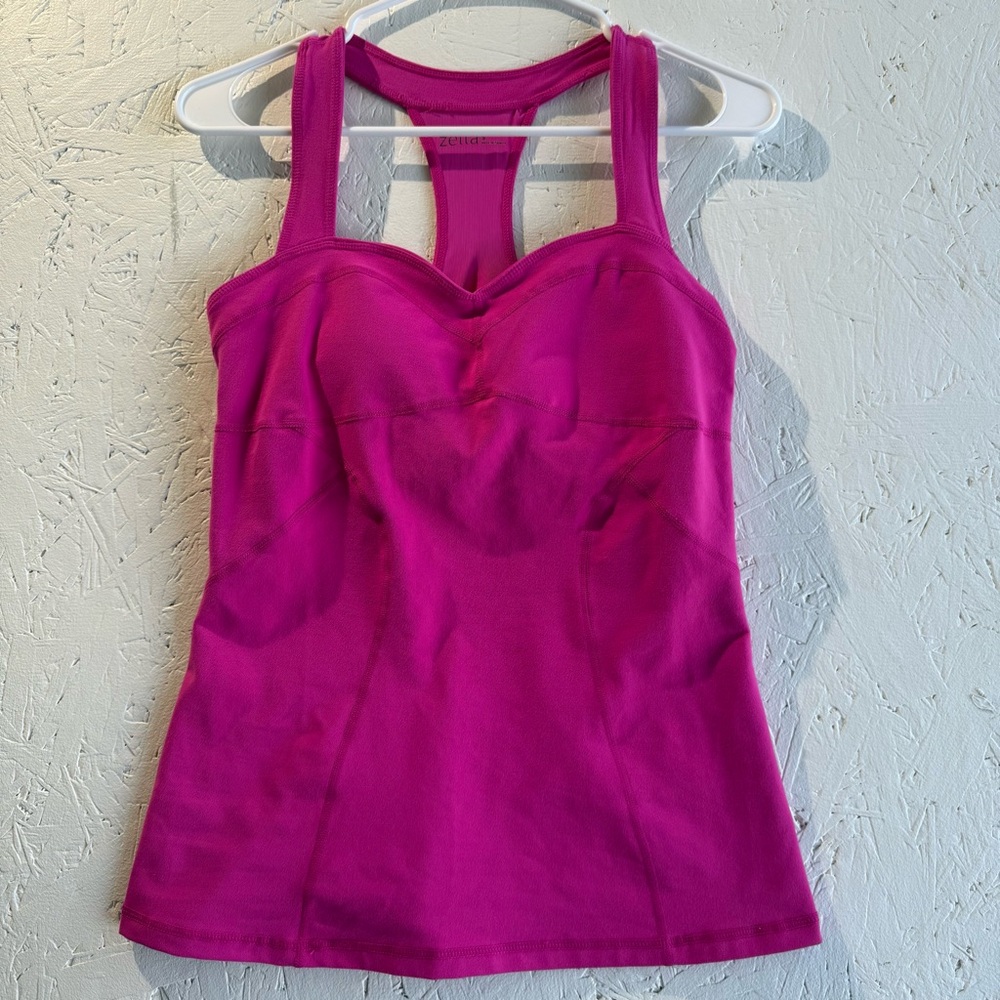Zella Fuchsia Racerback Tank Size Small Outdoor Ready Compression Bra Support